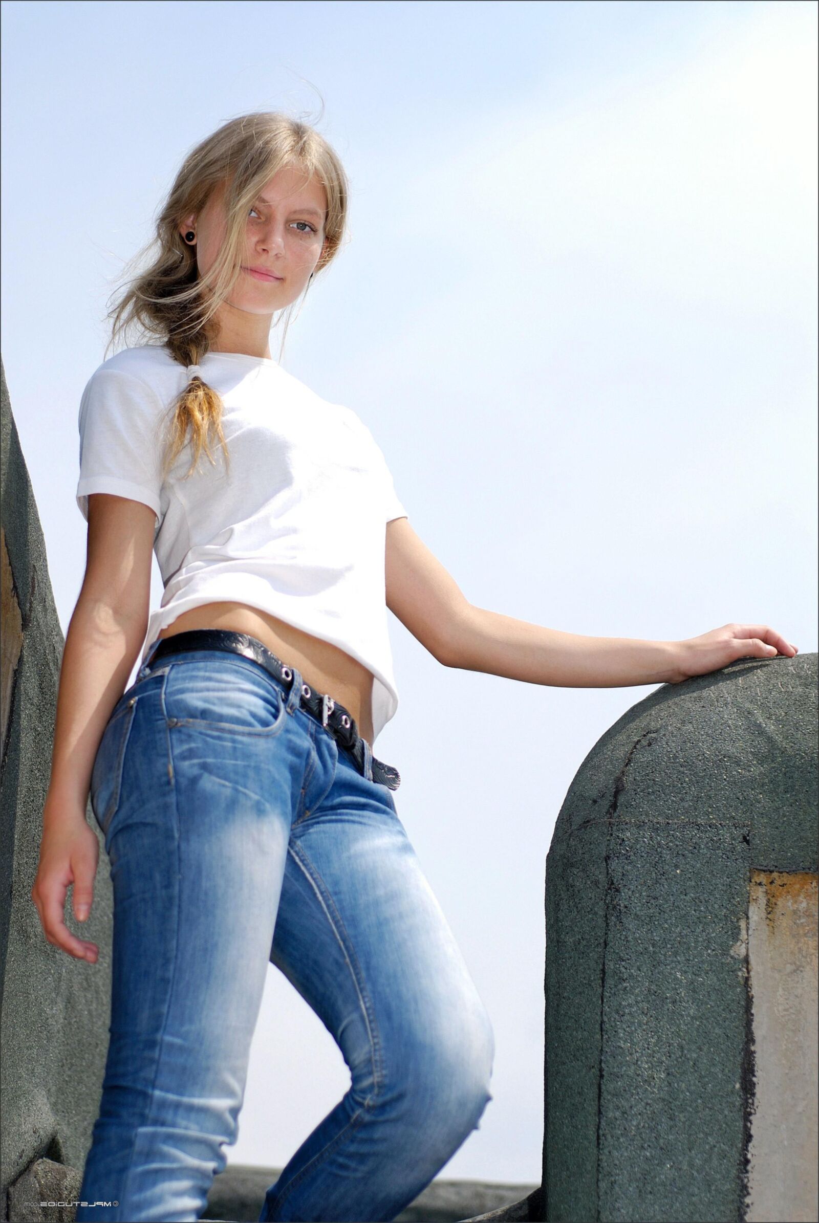 Mplstudios Camille Este es realmente grande (NN)