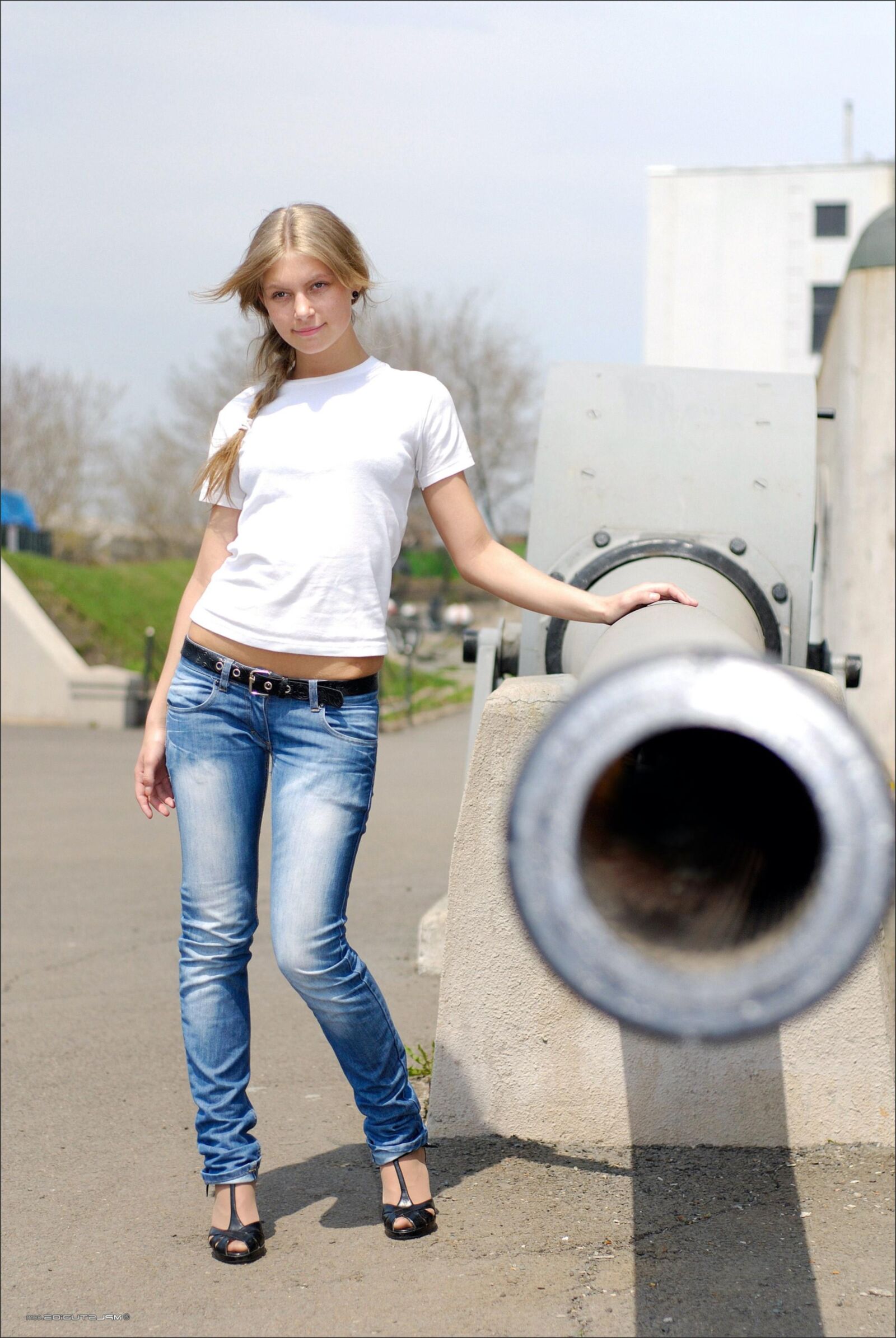 Mplstudios Camille Este es realmente grande (NN)