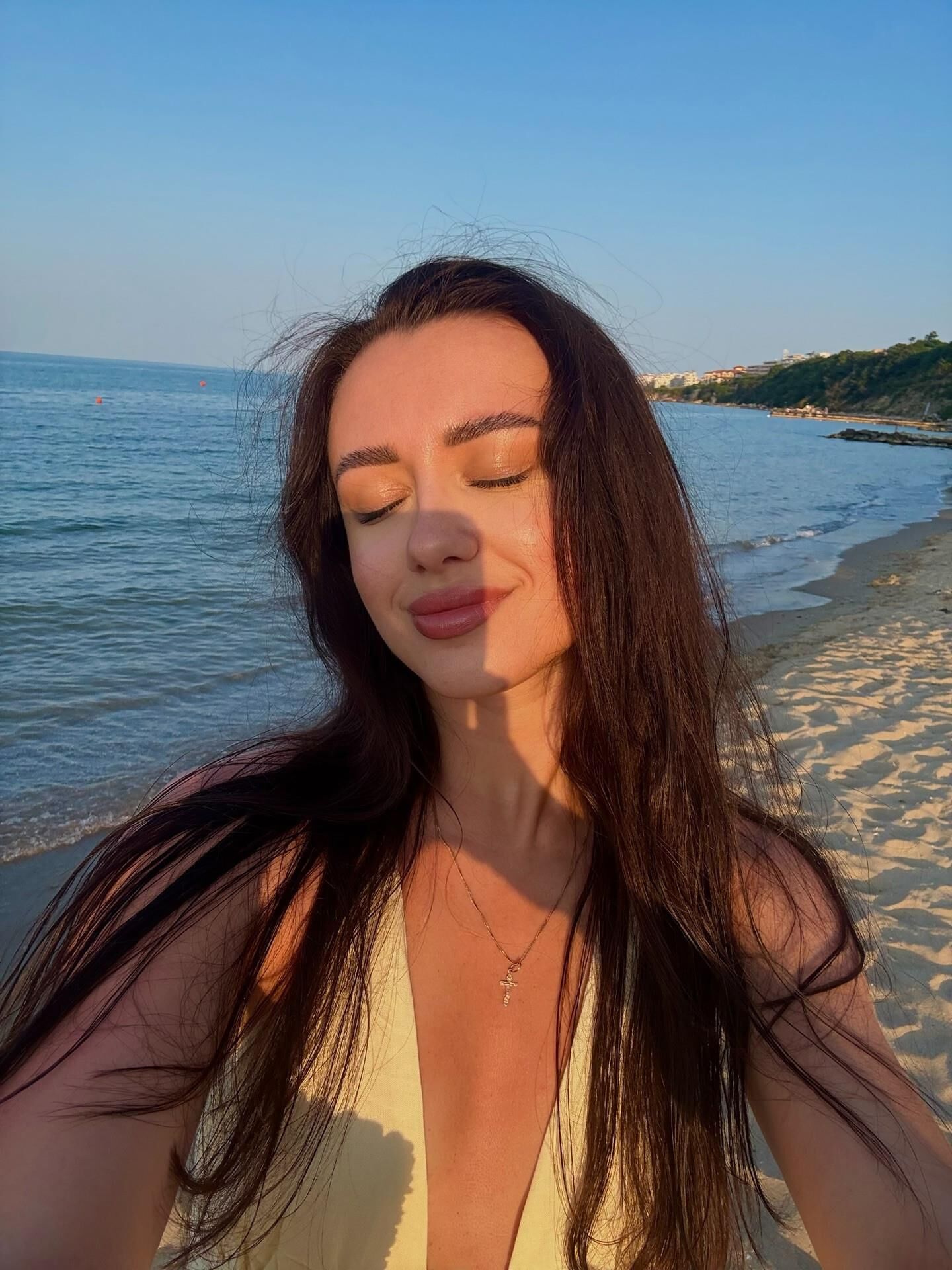 Horny sluts for wank over (part )