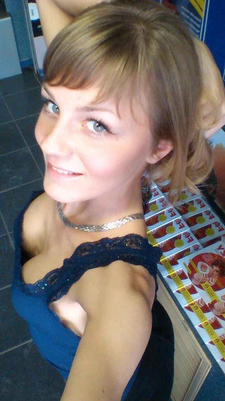 Cute slim Russian posing and selfie nudes