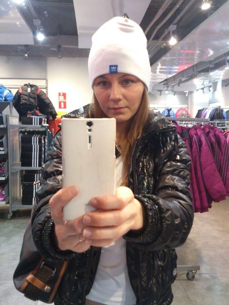 Cute slim Russian posing and selfie nudes