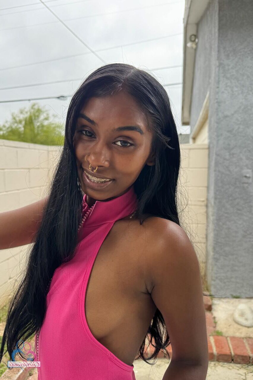 Young Sluts with Braces Have Faces Perfect Sperm Coatings