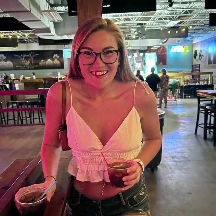 Blonde Fiona