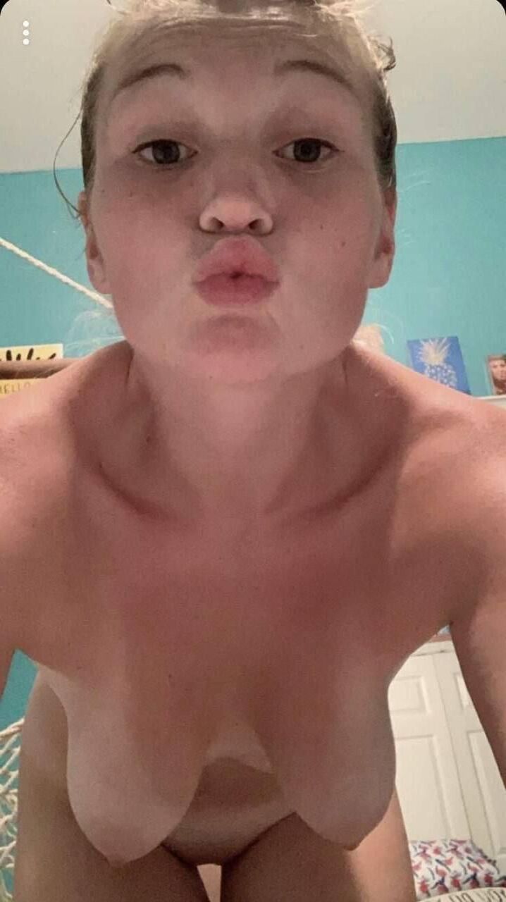Blonde Fiona