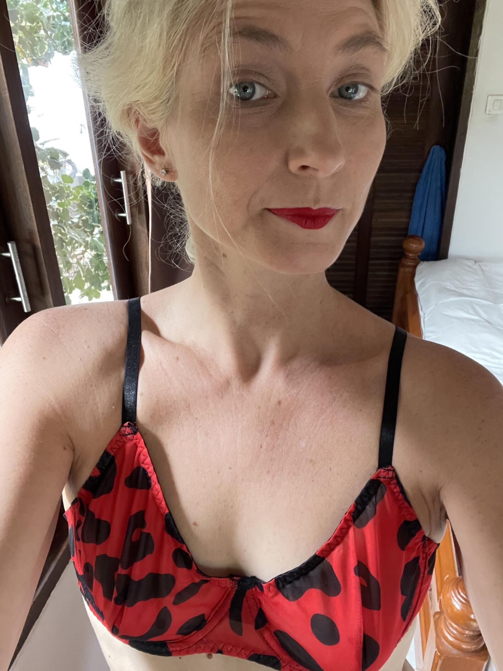 Yo tout naturel milf lia