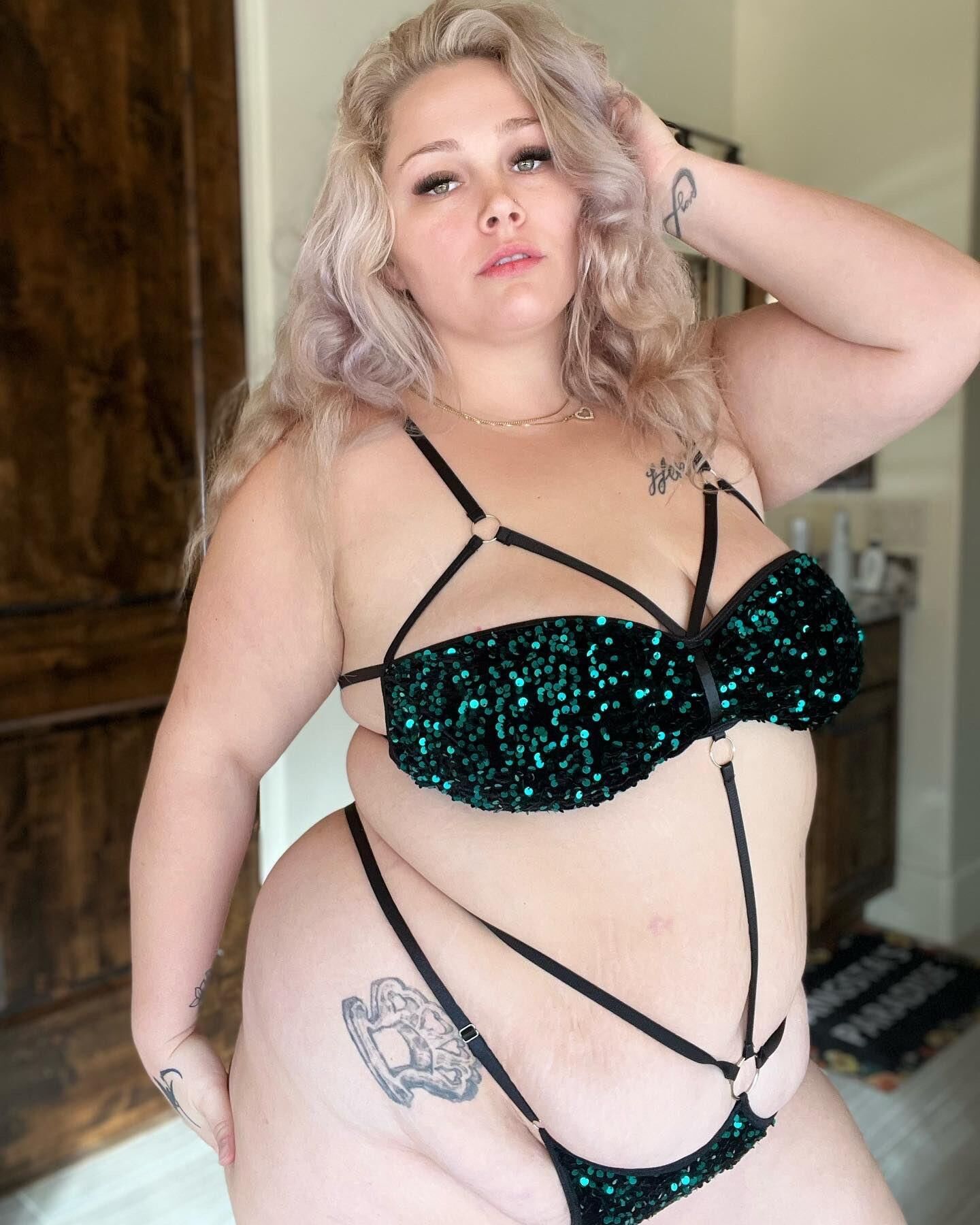 Nikkithikkbbw
