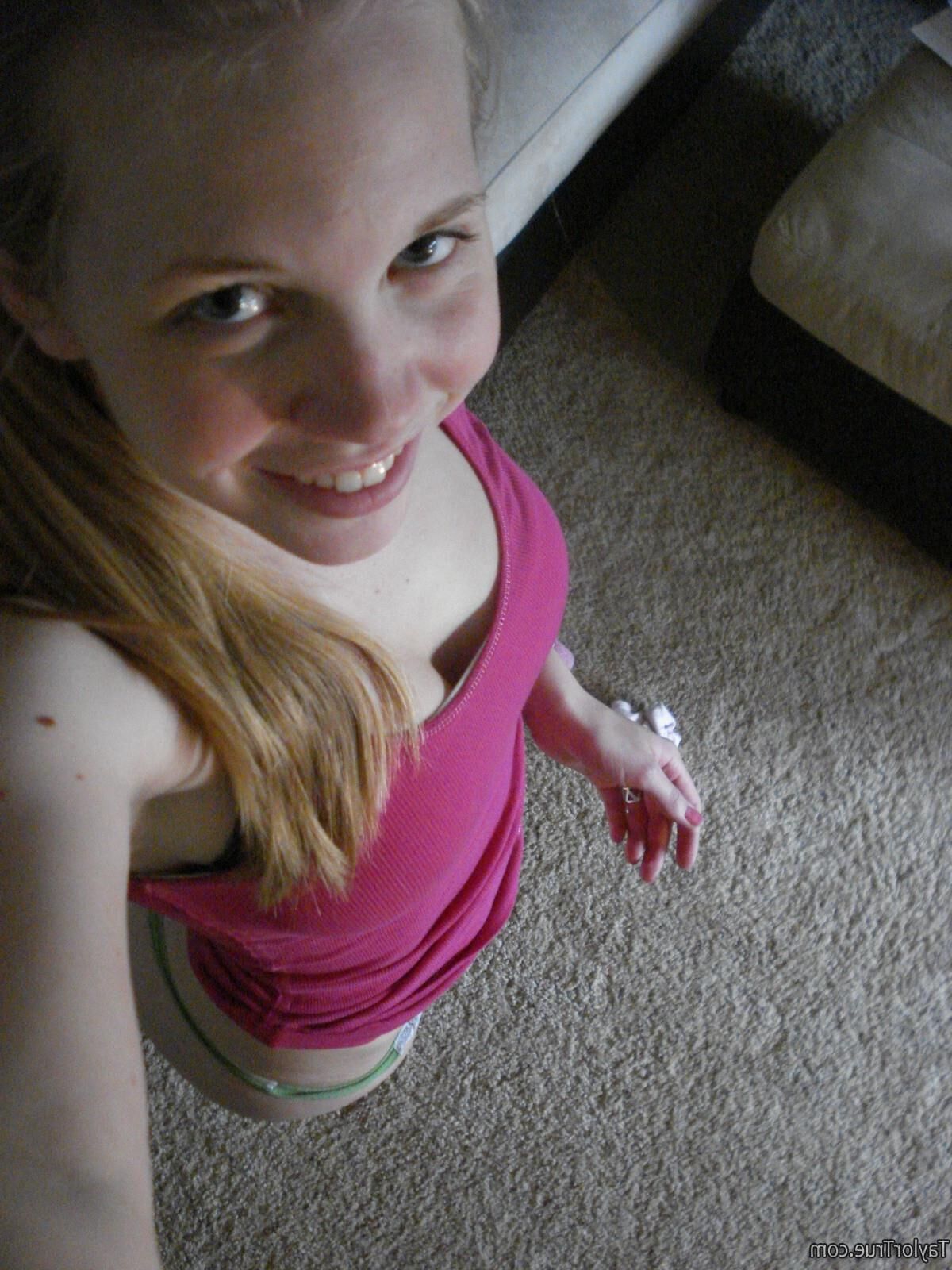 TaylorTrue TAYLOR Cute candids