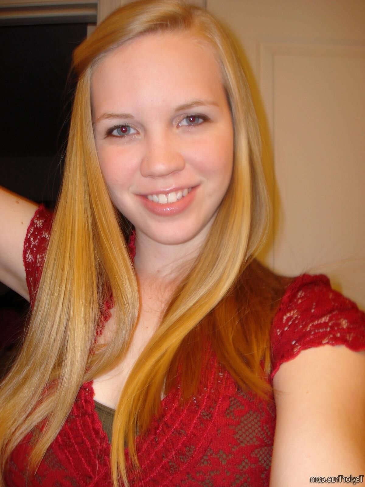 TaylorTrue TAYLOR Cute candids