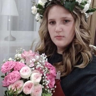 Young Russian Dasha's from Ishyn first steps in maturity
