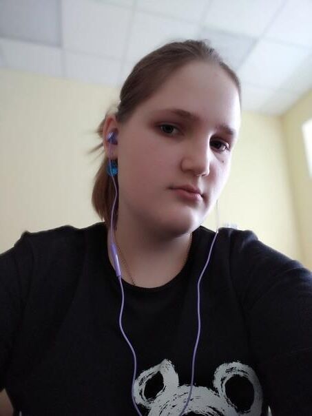 Young Russian Dasha's from Ishyn first steps in maturity