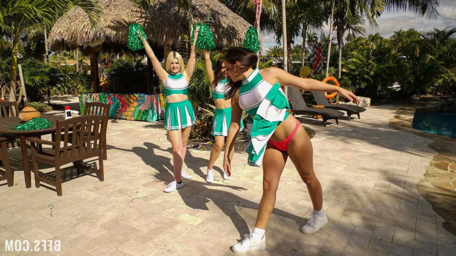 BFFS SOFIE REYEZ Cheerleaders have all the fun