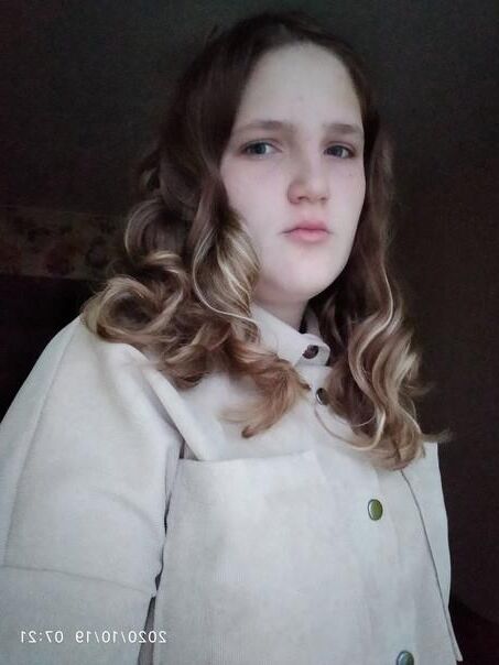 Young Russian Dasha's from Ishyn first steps in maturity
