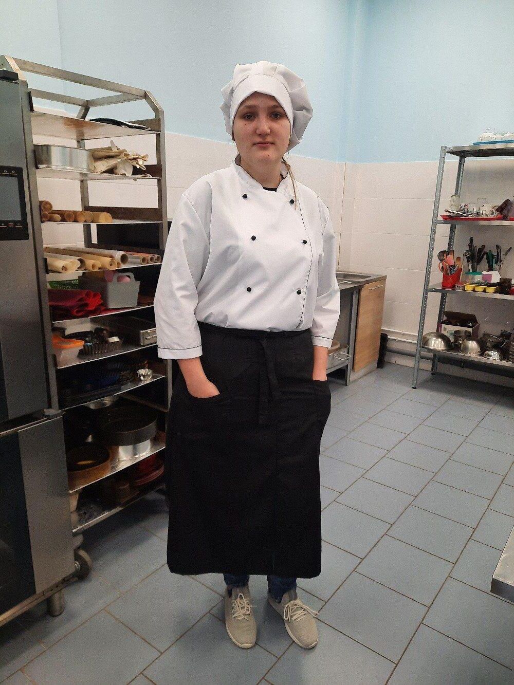 Young Russian Dasha's from Ishyn first steps in maturity
