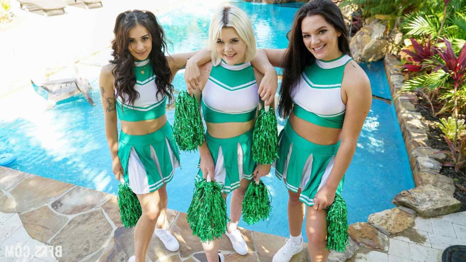 BFFS SOFIE REYEZ Cheerleaders have all the fun