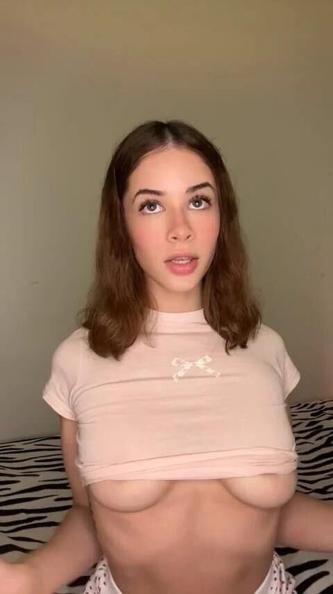 女