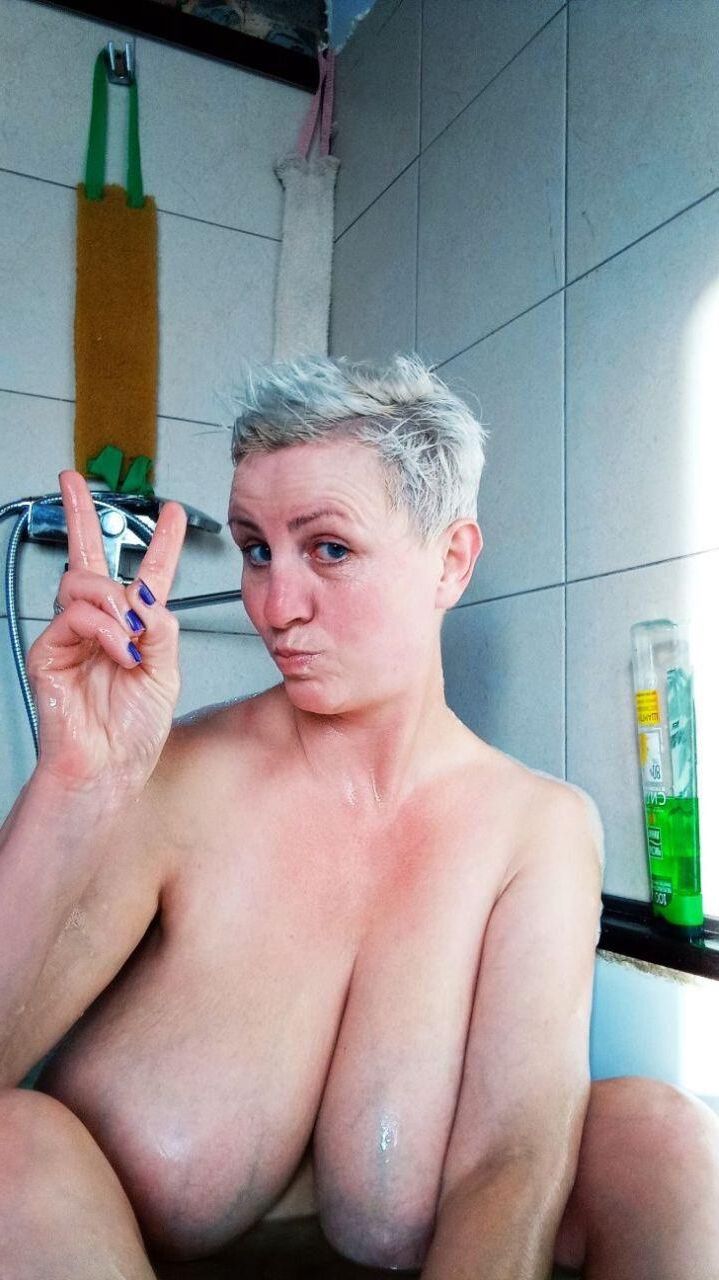 Busty Mature Valentina de Omsk en Russie