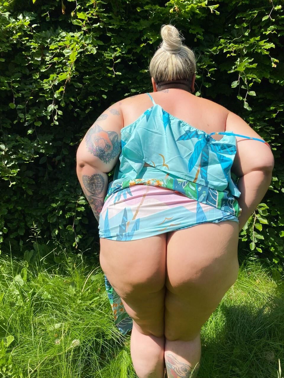 Blondette Grassouillette Avec de Jolis Petits Nichons