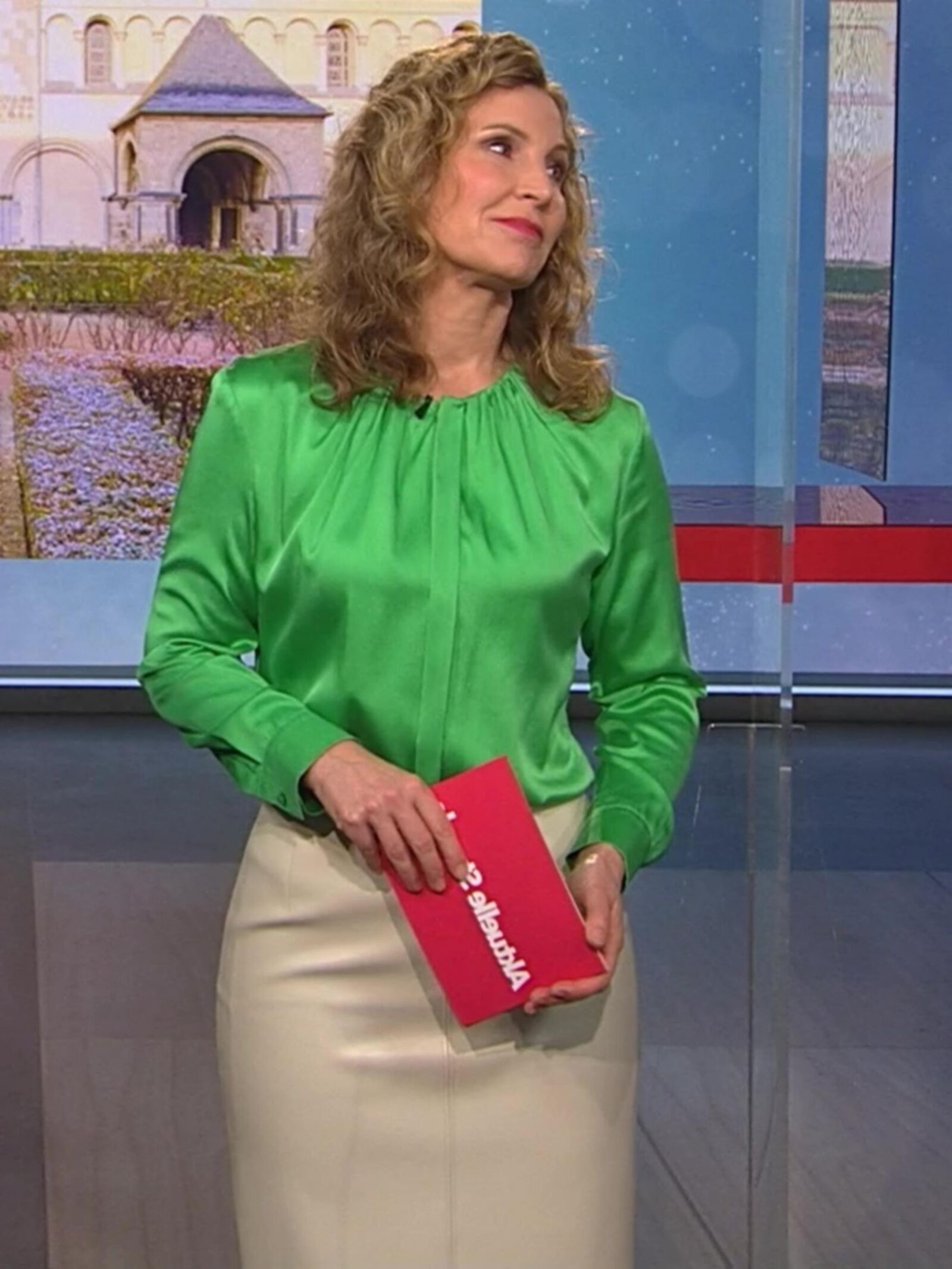 Susanne W. Geile Gez Edelhure em roupas sexy Zum Ficken!