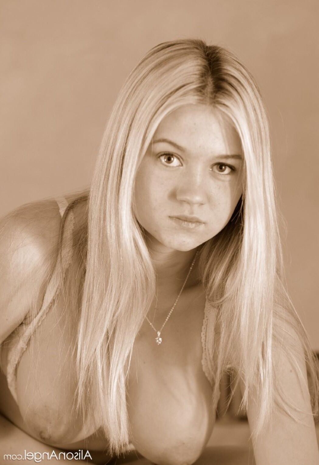 Alisonangel Alison Milky Massage