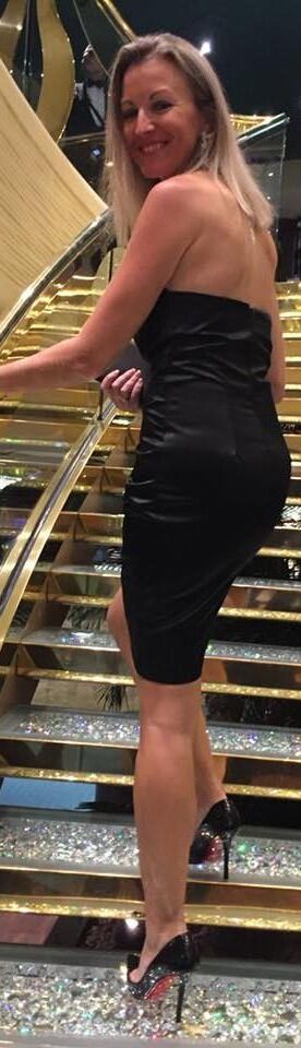 Ludivine francês milf grandes mamas grossas loches bandantes