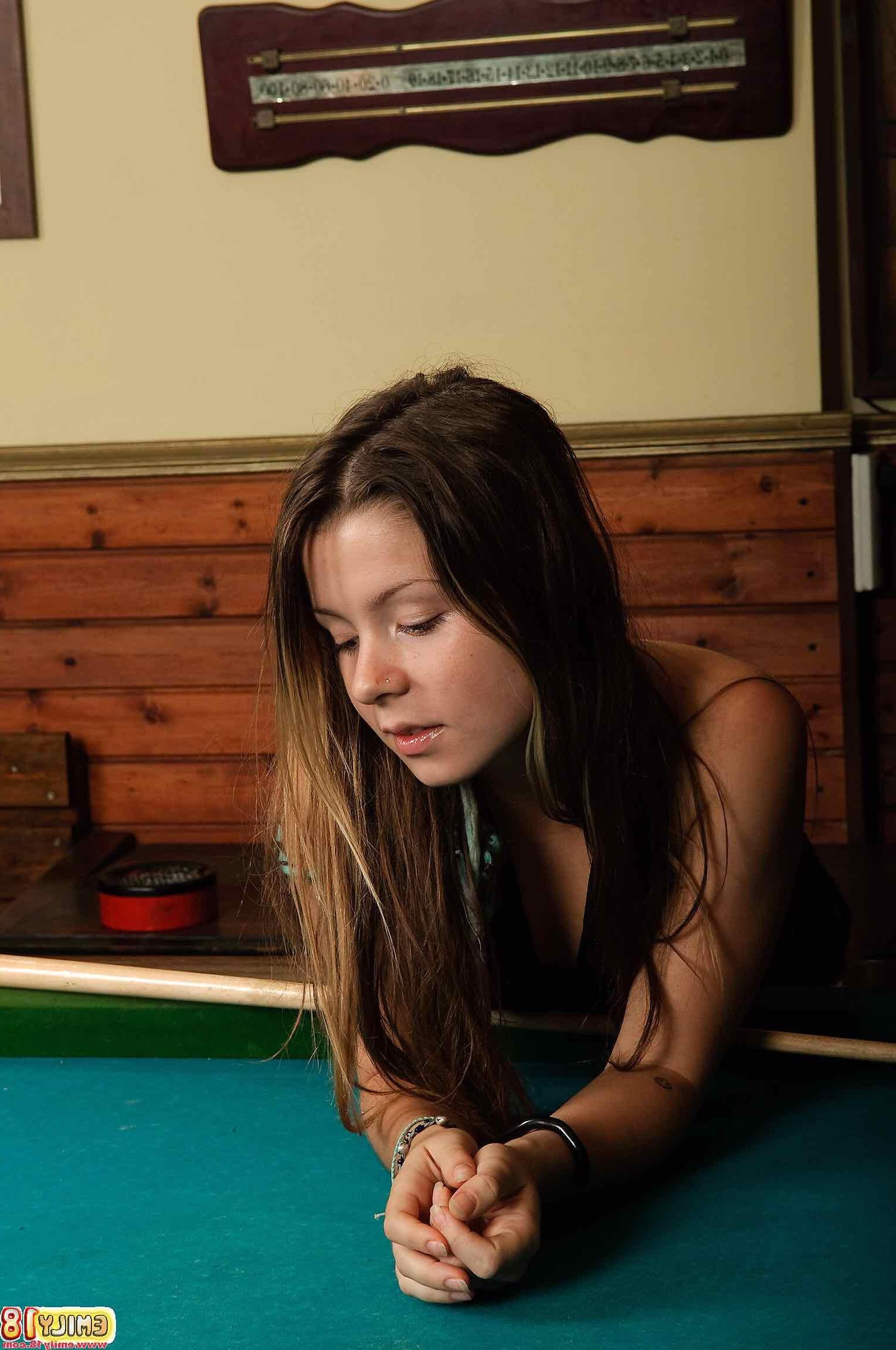 Emily Emily Mind minhas bolas