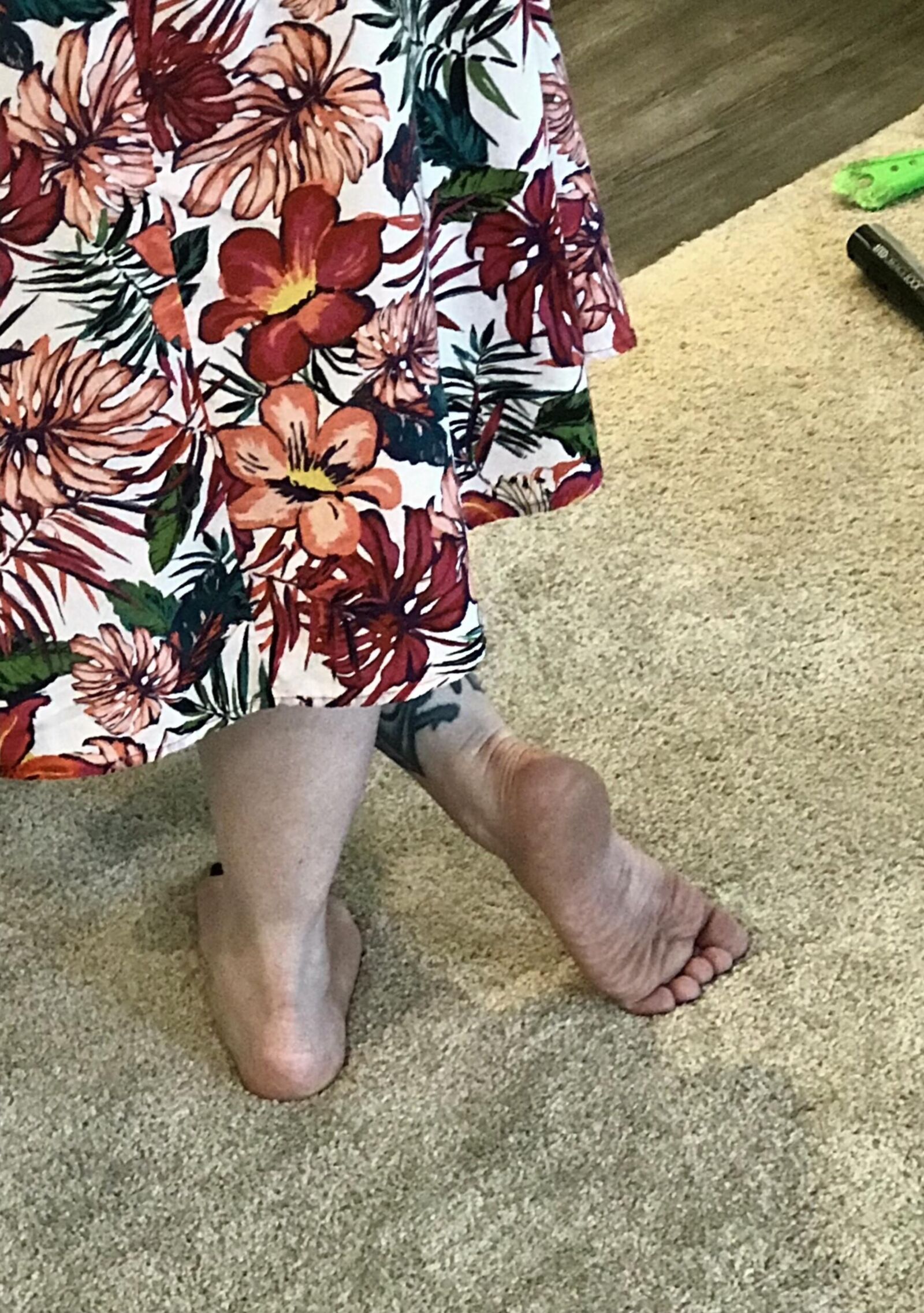 Jennie sexy milf feet