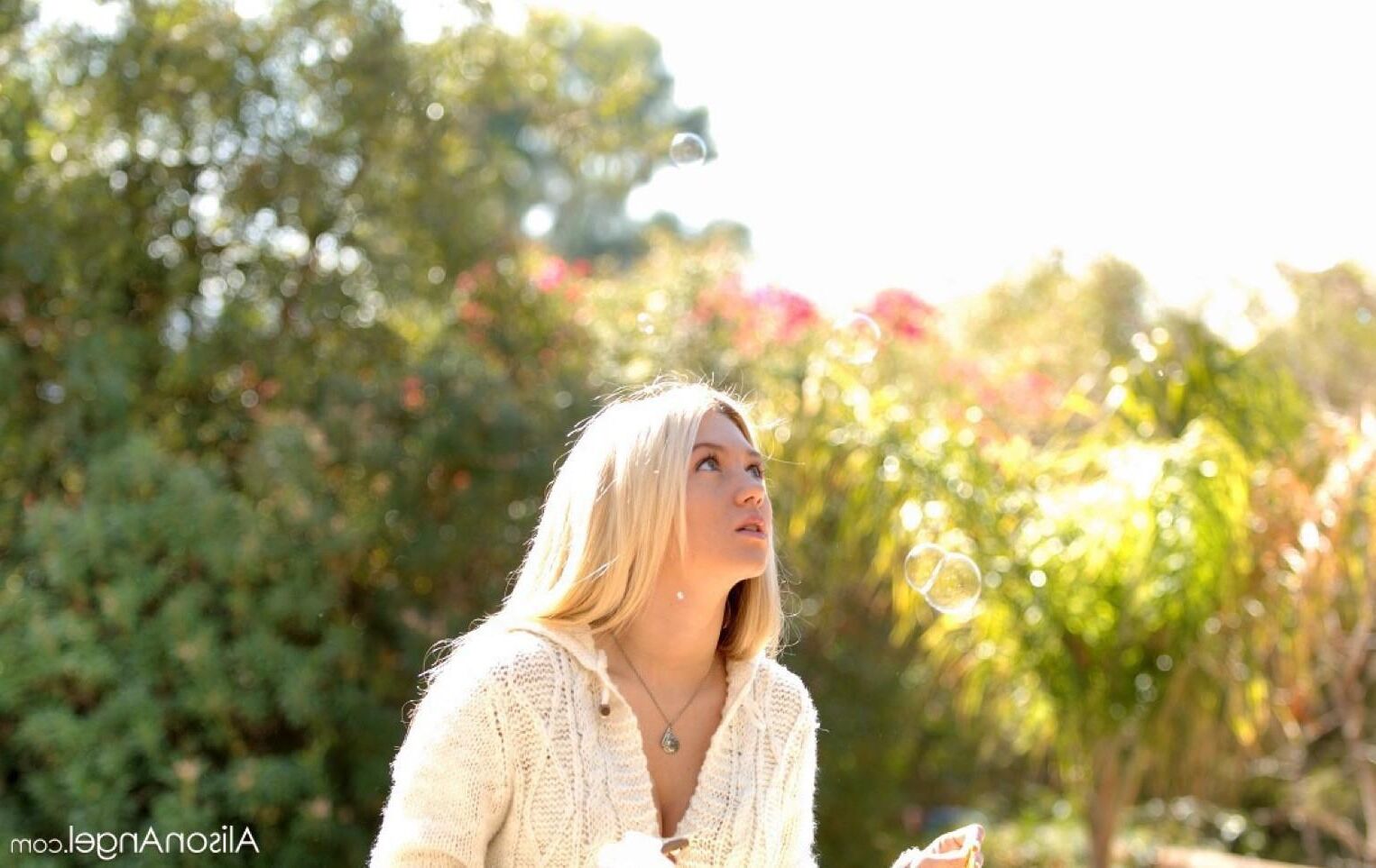Alisonangel Alison Sweet Bubbles par une journée froide