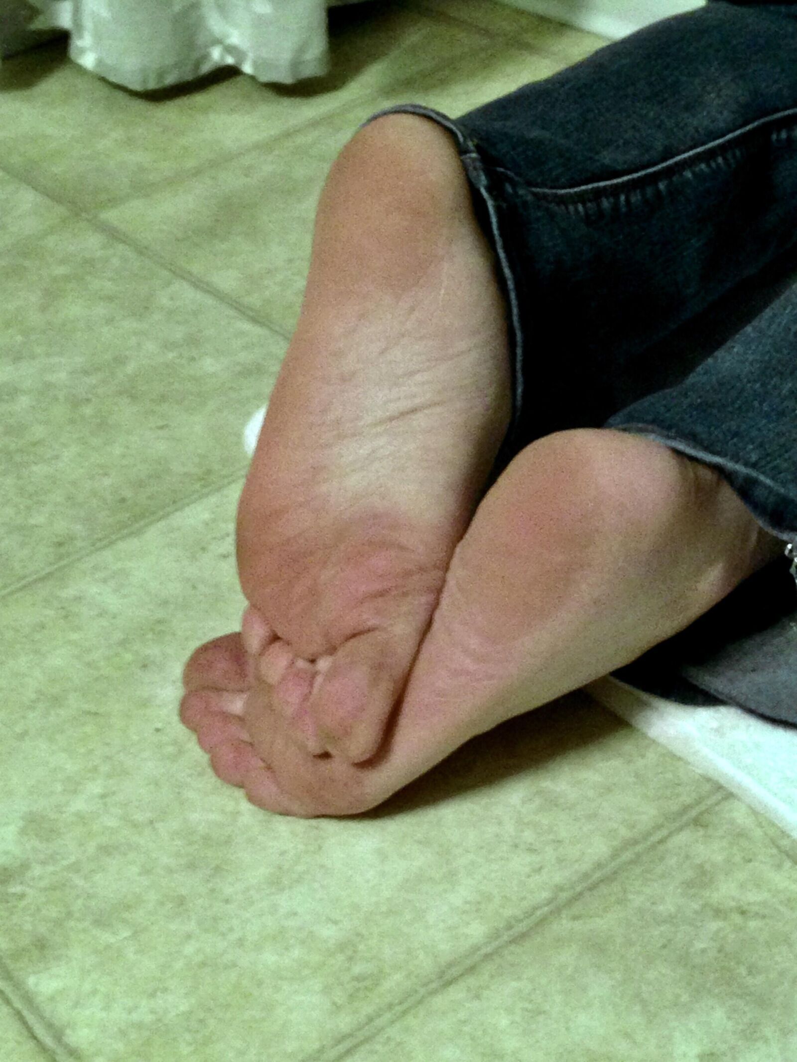 Jennie sexy milf feet
