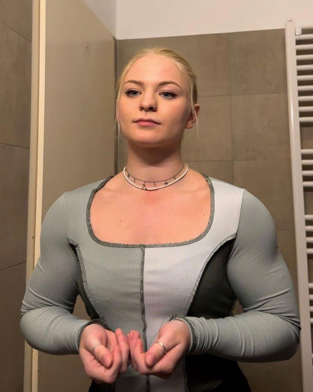 Eva b