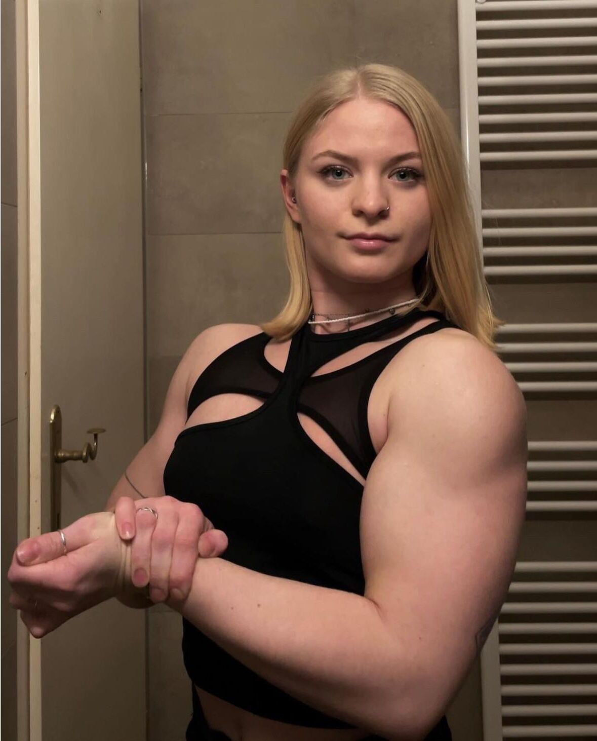 Eva b