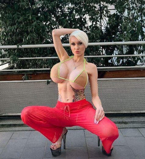 Hot MILF Pornstar Tanya Virago Photos