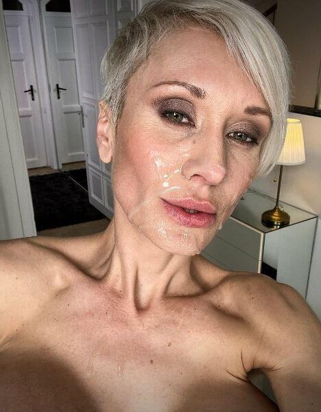 Hot MILF Pornstar Tanya Virago Photos