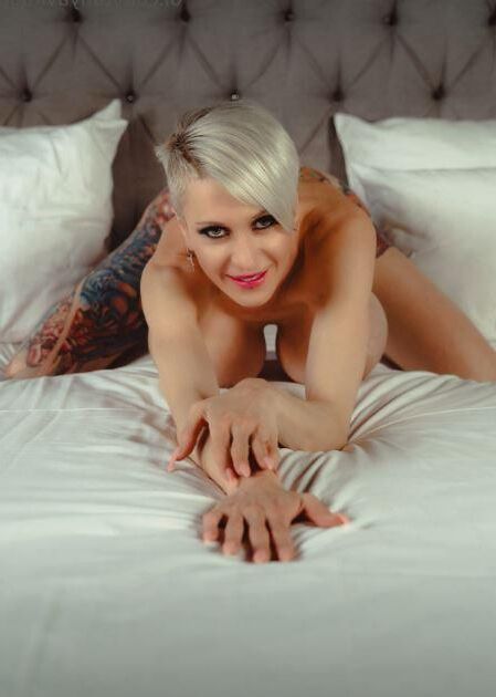 Hot MILF Pornstar Tanya Virago Photos